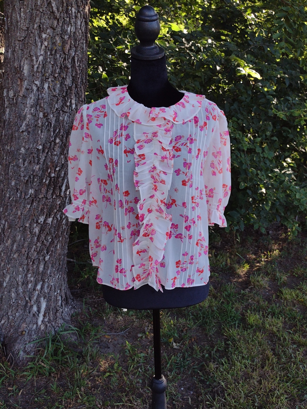 Cabi Sheer White Ruffle Floral Blouse - Women's Top Puff Sleeves.